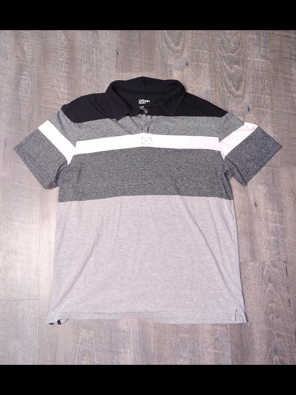 Mens XL black,gray, and white Urban Pipeline Polo- worn once
